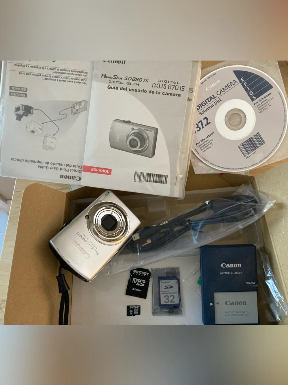 Canon compact digital